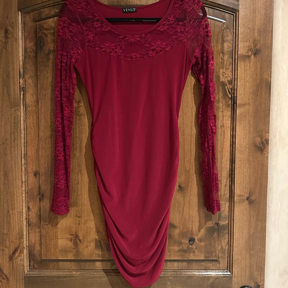 Poly Lace dress